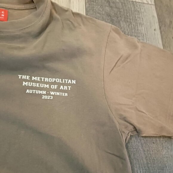 🧥The Met x PacSun T-Shirt (Limited Edition) - Picture 7 of 10